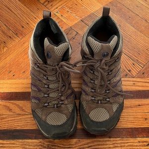 Merrell vibram womens hiking boots size 8.5